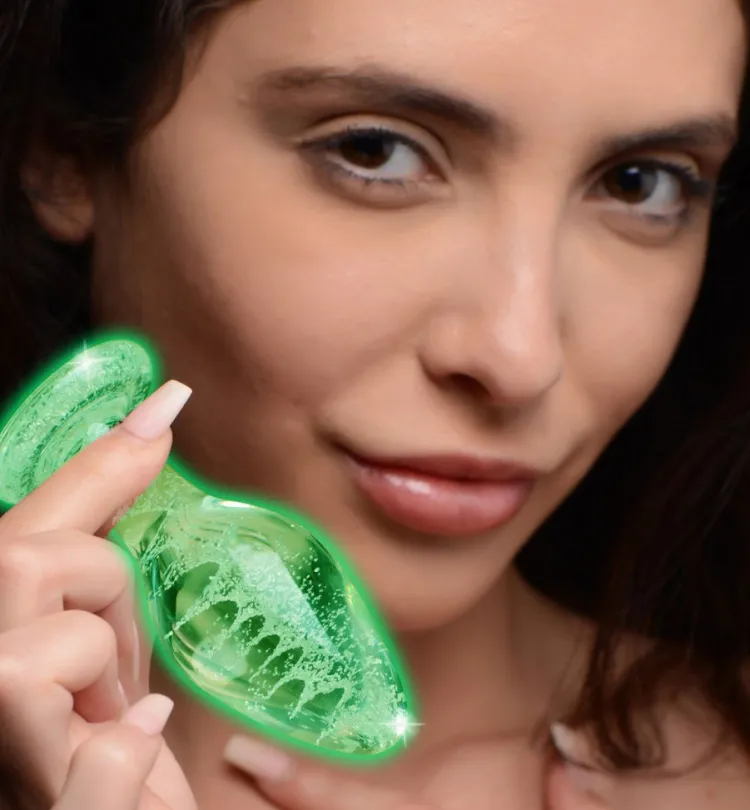 Booty Sparks Jewel Butt Plugs | Anal Starter Toys>Glow-In-The-Dark Glass Anal Plug