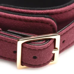 Master Series Leashes & Collars | Wrist & Ankle Cuffs><noscript><img width=